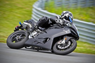 Ngoài ra còn có các xe phân khối lớn được chia thành các dòng xe chính như Naked 3