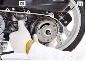 Hình 3 15 Hãm và tháo đai ốc côn sau Tháo rơi các chi tiết của bộ ly hợp bị 6