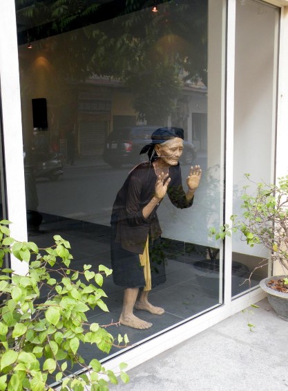 H 4 1 11 Trần Văn Thức Hà Nội cụm tác phẩm Ngóng 1 2 3 2010 triển lãm tại 11