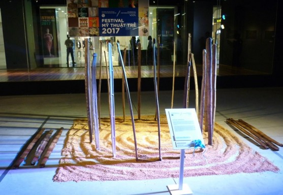 H 4 2 4 Phạm Văn Quý Nam Định Những Bà mẹ quê 2017 triển lãm tại Hà Nội 12