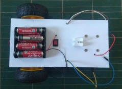 2 Đặt mạch điều khiển động cơ L293D phía trên mạch Arduino và ghép lại theo 18