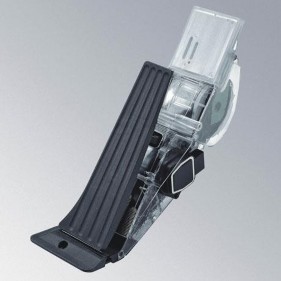 Hình 1 9 Bàn đạp phanh 1 2 7 Bàn đạp ga Bàn đạp ga dùng để điều khiển độ 4