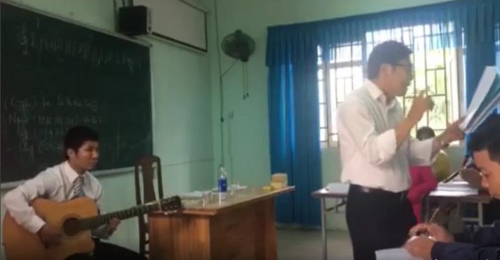 Nguồn Tác giả chụp ngày 01 10 2018 5 9 Lớp dạy hát dân ca Bài chòi và Lý tại 8