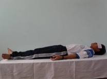 H 1 Động tác Thư giãn 2 Động tác 2 thở 4 thời có kê mông và giơ chân Động 1