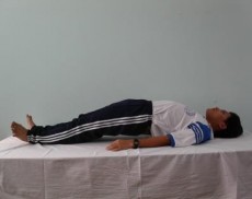 H 4 Động tác Ưỡn mông  Tác dụng Co thắt các cơ thắt lưng mông và phía sau 2 2