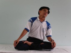 H 15 Động tác Ngồi hoa sen  Động tác bắt đầu thở hít vô thắt lững ưỡn 9