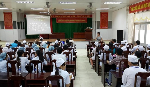 Tập huấn phòng chống bệnh nghề nghiệp cho nhân viên y tế Kiểm tra phiếu 1