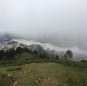 Hình 3 Khu Dự trữ Sinh quyển Langbiang Hình 4 Thác Prenn – Lâm Đồng Hình 5 Sông 3