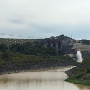 Hình 7 Đập thủy điện Đại Ninh Hình 8 Cao su trồng ở Bình Phước 7