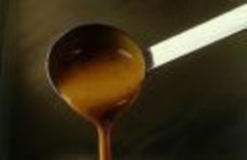 Nguyên liệu Xương chân bò bê mirepoix bouquet garni dầu ăn cà chua tán vang trắng 6