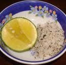 Muối tinh rang khô hơi vàng tiêu rang giã nát Trộn đều hai thứ với tỷ lệ 1kg 2