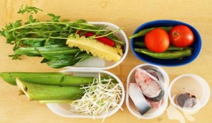 Cách làm cá kho Cá rửa sạch cắt lát ướp nước màu nước mắm đường bột 3