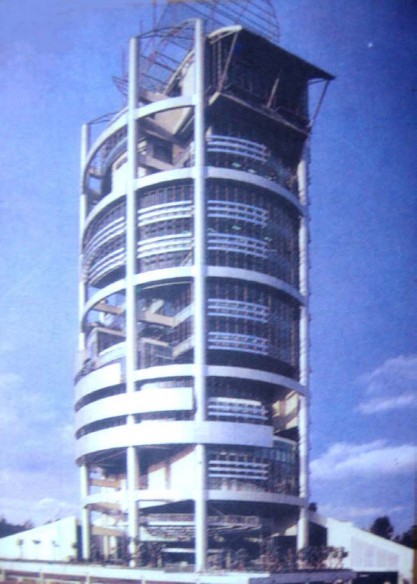 Hình 41 Công trình Menara Mesiniaga Kuala Lumpur Malaysia Xây dựng năm 1989 KTS Ken Yeang 1