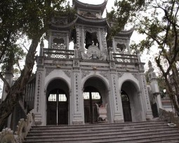 Một số hình ảnh tại đền Tiên La 12