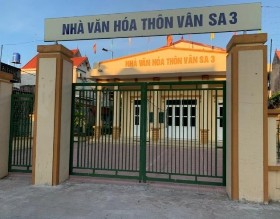 Hình 3 Trường mầm non xã Tản Hồng Hình 4 Nhà văn hóa thôn xã Tản Hồng Hình 5 4