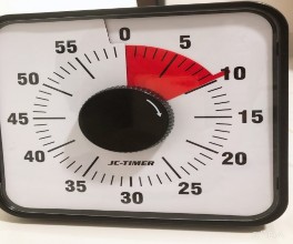 Bảng nhiệm vụ Đồng hồ hẹn giờ Bảng quy đổi phần thưởng Game dọn dẹp 4