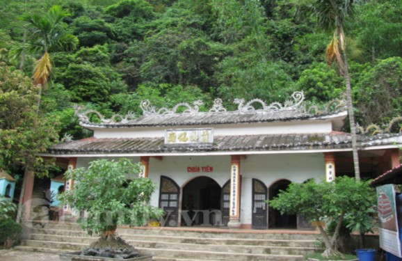 Hình 8 Chùa Tiên Du Hình 9 Lăng Bà vú Hình 10 Làng nghề Mỹ trạch Hinh 11 Nem Ninh 8