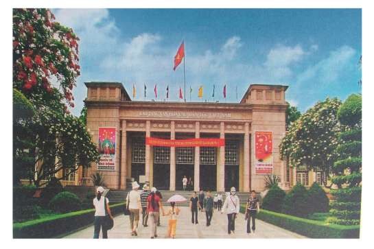 Bảo tàng văn hoá các dân tộc việt nam nhà tưởng niệm bác hồ tại atk định 4