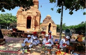 Ảnh lễ hội Ka tê ở Ninh Thuận 2 2 Lễ hội lịch sử cách mạng Lễ hội lịch 3